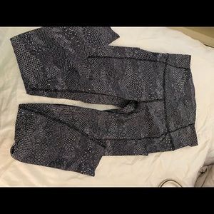 Fast and free lulu leggings